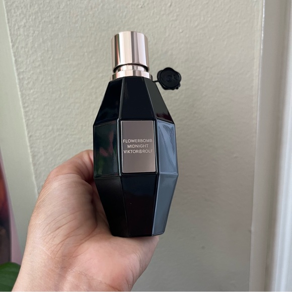 SOLD!!!Viktor & Rolf Flowerbomb Midnight Eau de Parfum 50 ml - Picture 1 of 4